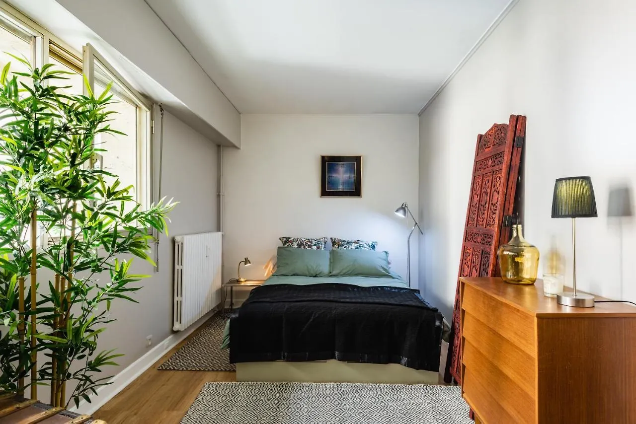 Charmant Appartement Au Coeur Du Marais contacts